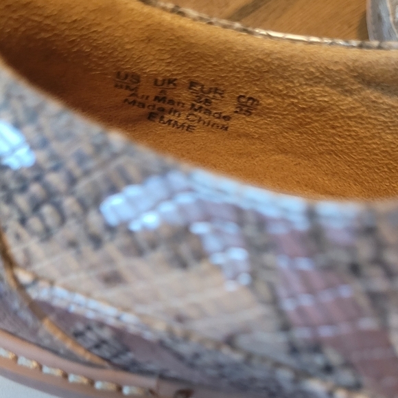 Naturalizer Silver Snakeskin Lace-Up Shoes - Picture 2 of 5